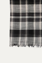 Load image into Gallery viewer, Colour Contrast Scarf
