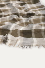 Load image into Gallery viewer, Colour Contrast Scarf
