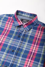 Load image into Gallery viewer, Plaid Pattern Shirt
