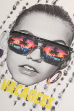 Load image into Gallery viewer, Graphic T-shirt
